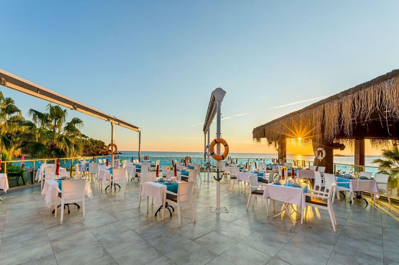 Готель Justiniano Club Alanya Окурджалар Екстер'єр фото