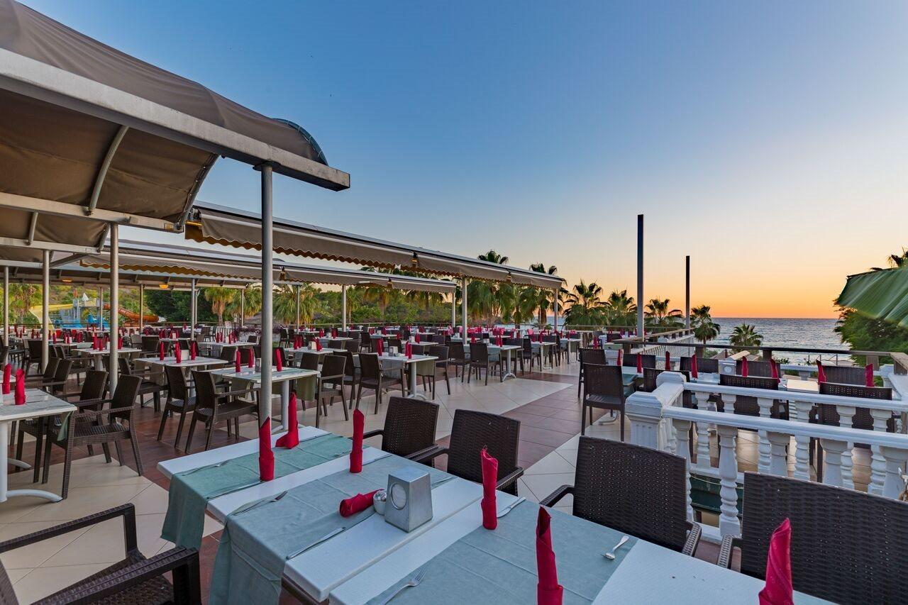 Готель Justiniano Club Alanya Окурджалар Екстер'єр фото