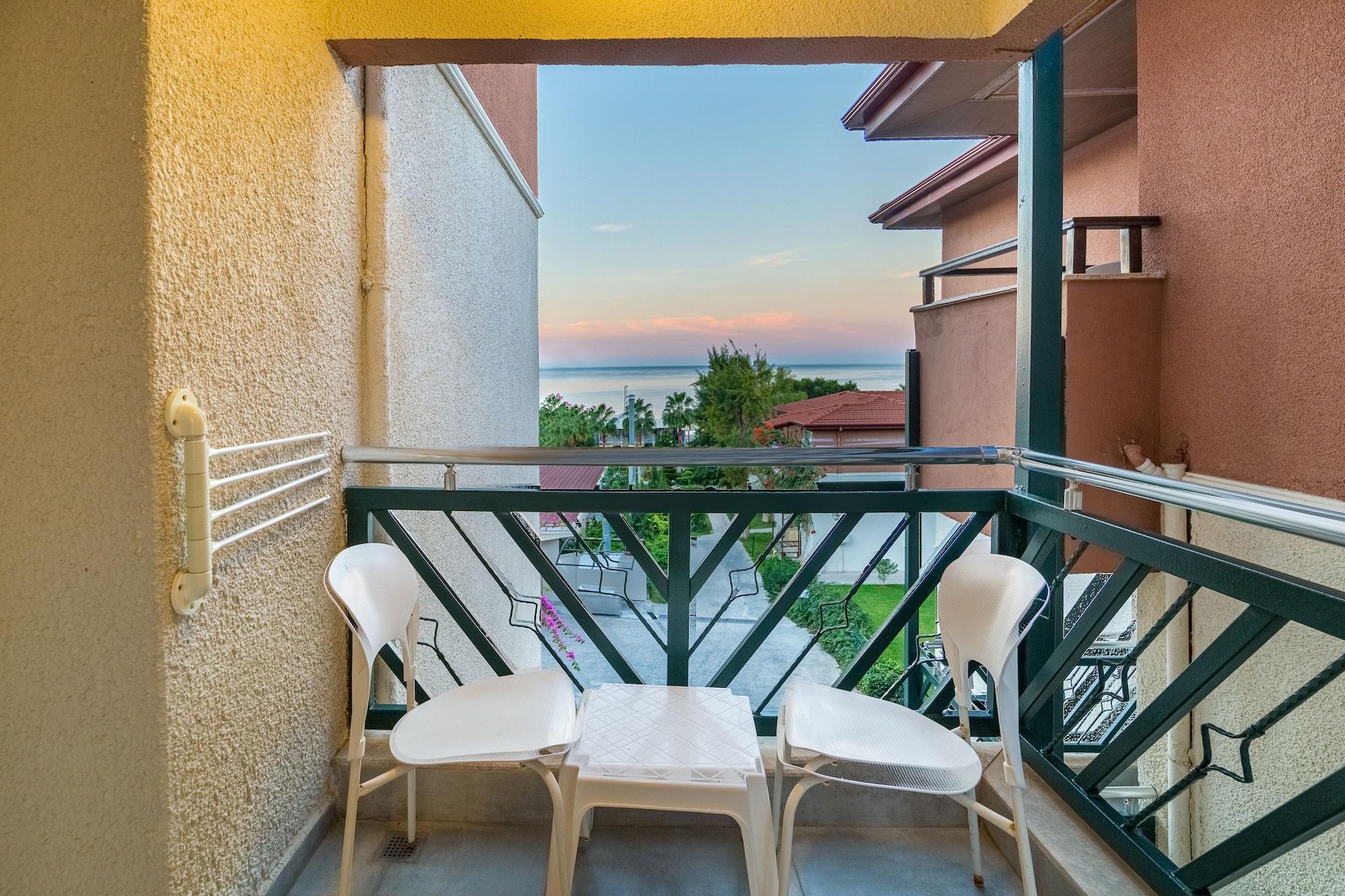 Готель Justiniano Club Alanya Окурджалар Екстер'єр фото