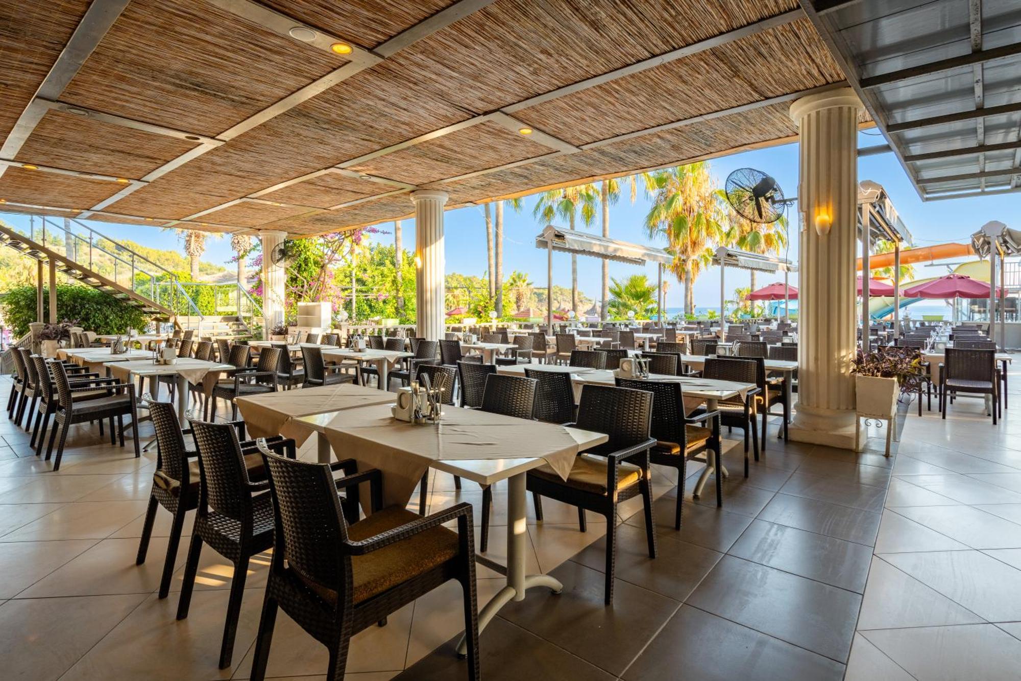 Готель Justiniano Club Alanya Окурджалар Екстер'єр фото